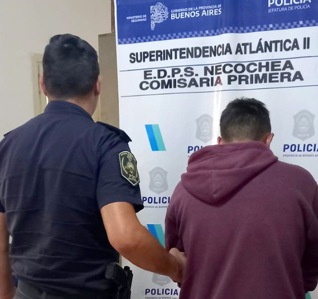 Dos Hombres Fueron Detenidos Por Un Asalto Un Robo Y Amenazas Ecos