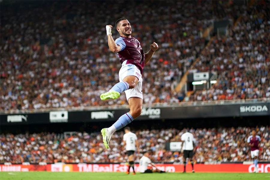 Gol De Buend A Y Dibu Mart Nez Titular En Victoria De Aston Villa