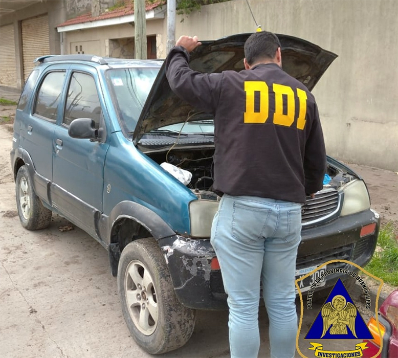 Hallan en un taller una camioneta robada hace años en Mar del Plata