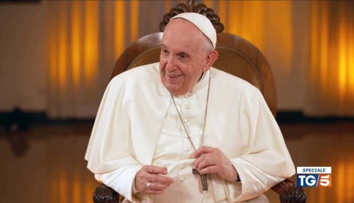 El Papa reveló que visitar Ucrania es “una posibilidad que está sobre la mesa”