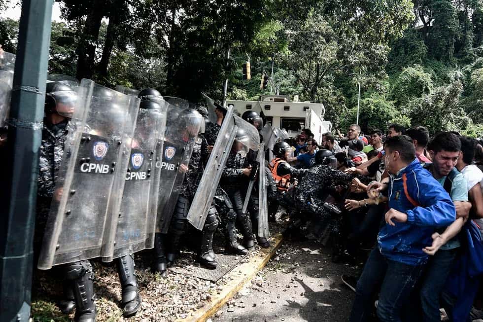 Denunciaron ante la Justicia argentina a las fuerzas de seguridad de Venezuela