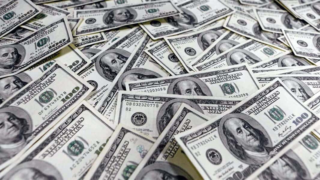 Casi sin cambios: a cuánto cerró el dólar blue en Necochea