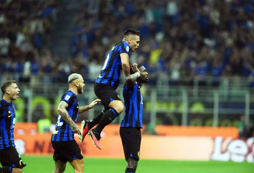 Con Lautaro de capitán, Inter goleó a Milan en el clásico