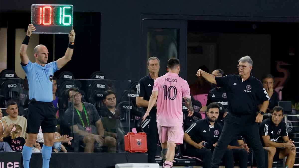 Martino: “Iremos día a día para saber si Leo está para la final”