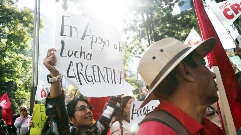 Manifestaciones en ciudades de Europa y Latinoamérica en solidaridad con el 24E