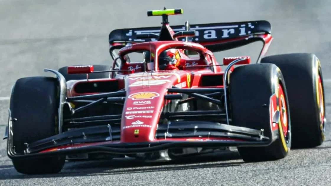 Carlos Sainz aprovechó la ausencia del mejor: Max Verstappen