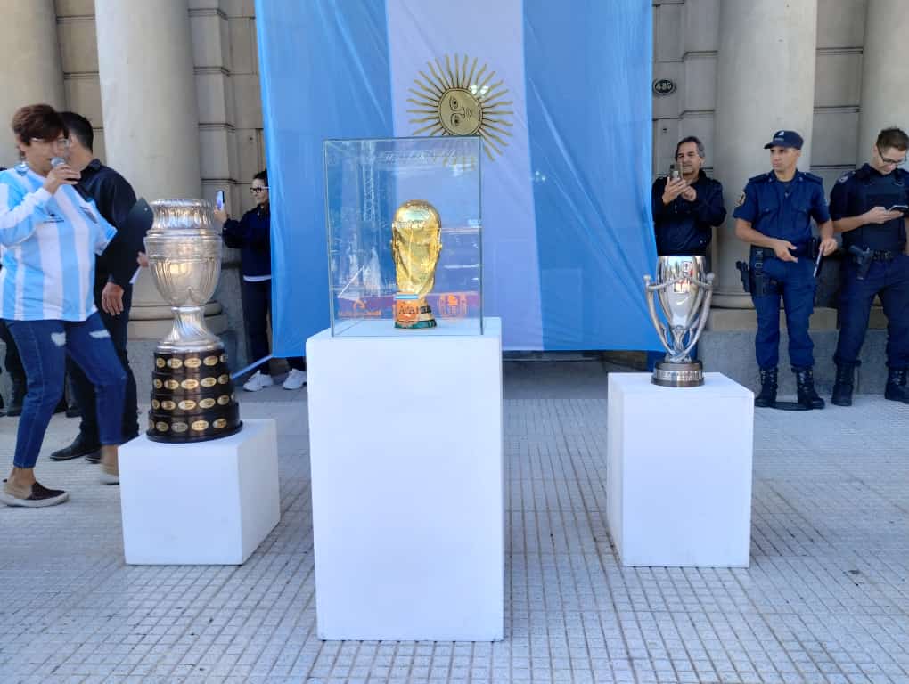 La Copa del Mundo que levantó Messi con “La Scaloneta” estará en Olavarría