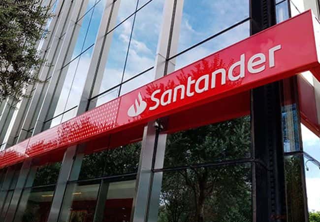 Cibercriminales venden datos de clientes del banco Santander
