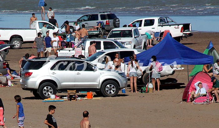 Sin vehículos en la playa