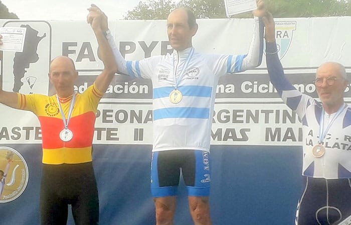 Tres podios en el Argentino master de ciclismo pista