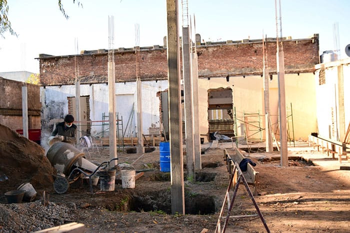 Construyen nuevo edificio de la Universidad en Lobería