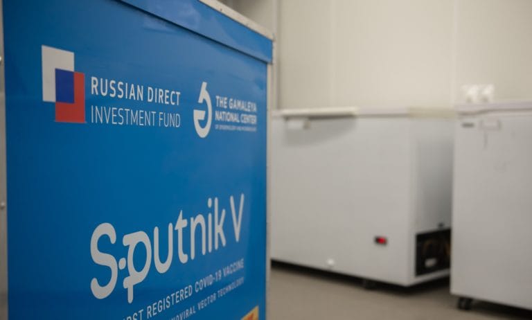 La Unión Europea no aprobaría la vacuna Sputnik V hasta 2022