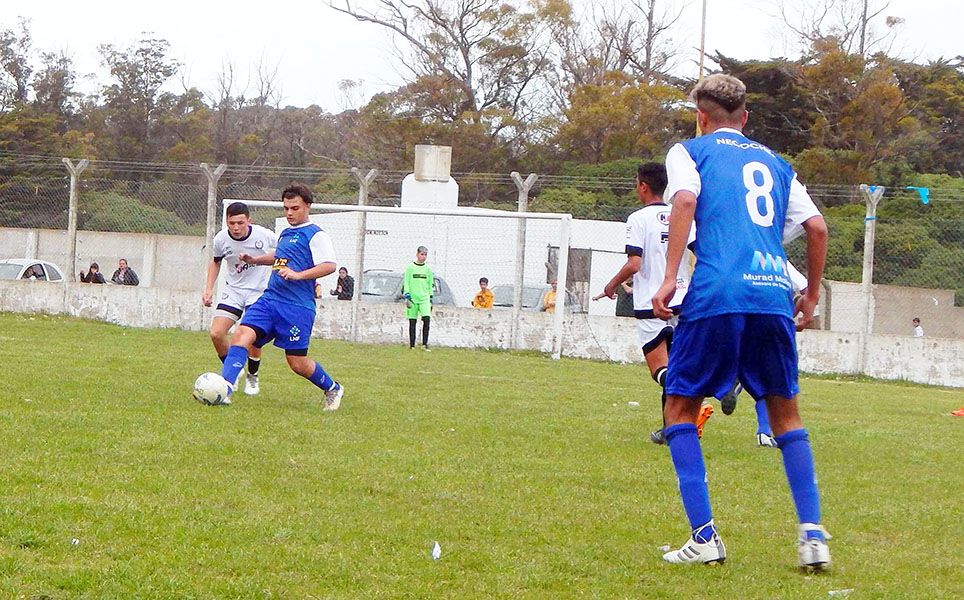 Fútbol: hoy se presenta el Sub-15 como local