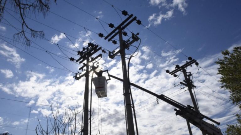 Habrá una suba adicional de la electricidad para usuarios del interior bonaerense
