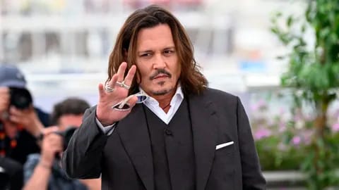 Encuentran al actor Johnny Depp inconsciente en un hotel de Budapest
