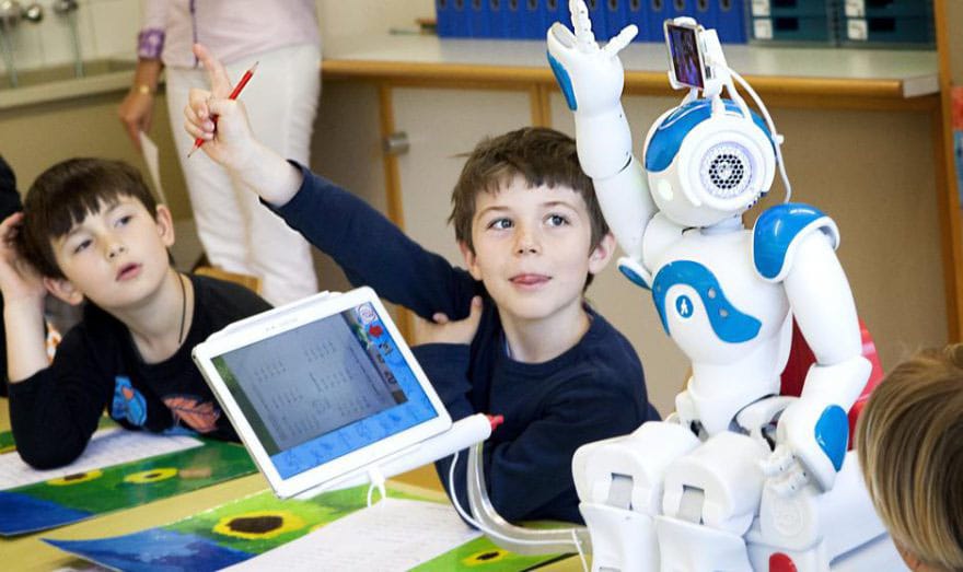 Revolución educativa: ¿cómo incorporar Inteligencia artificial a las escuelas?