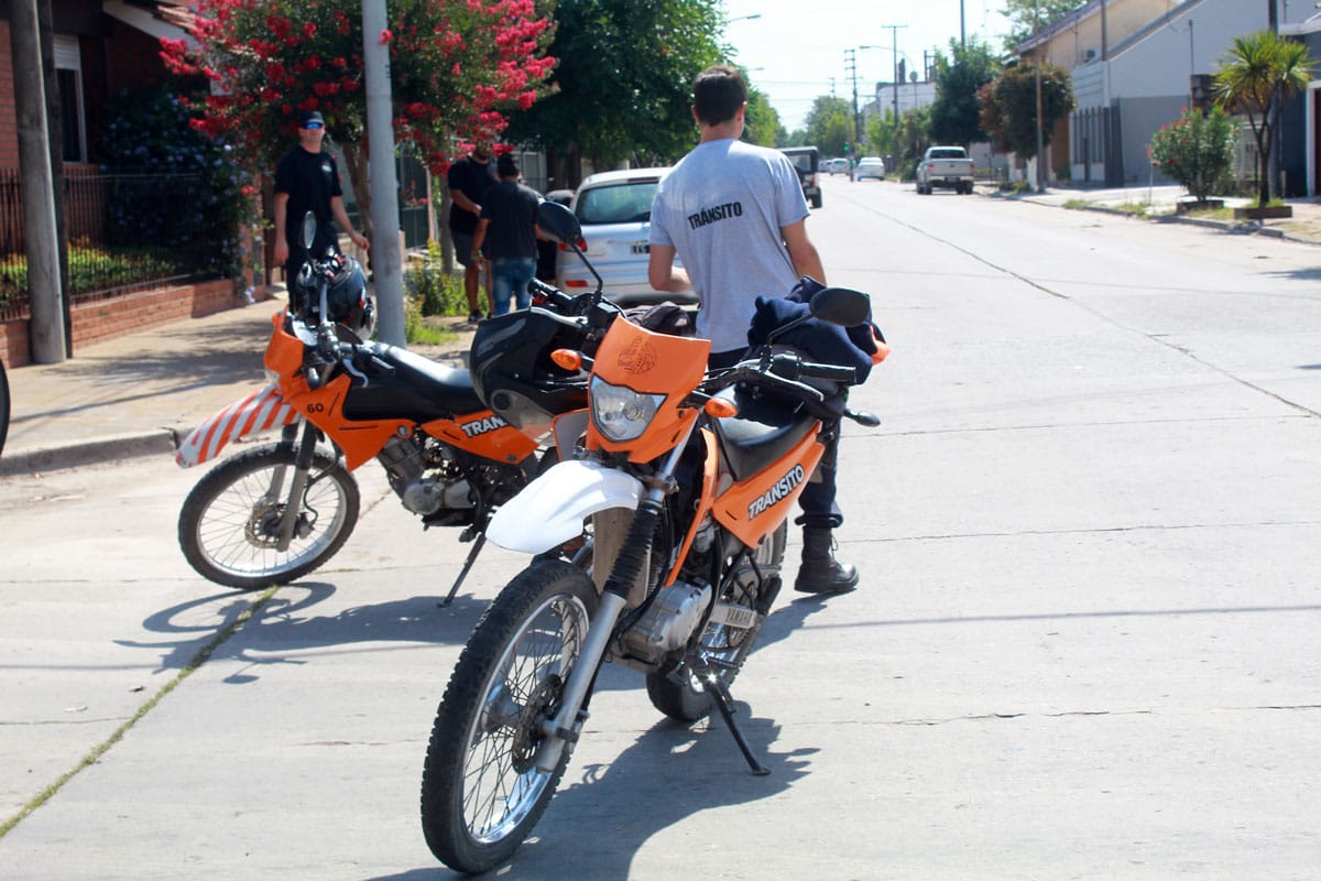 Insólito: Le robaron la moto a un inspector de Tránsito