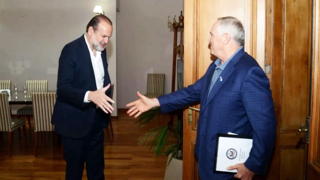 Federico Susbielles recibió al embajador Marc Stanley (fotos: Rodrigo García-La Nueva.)