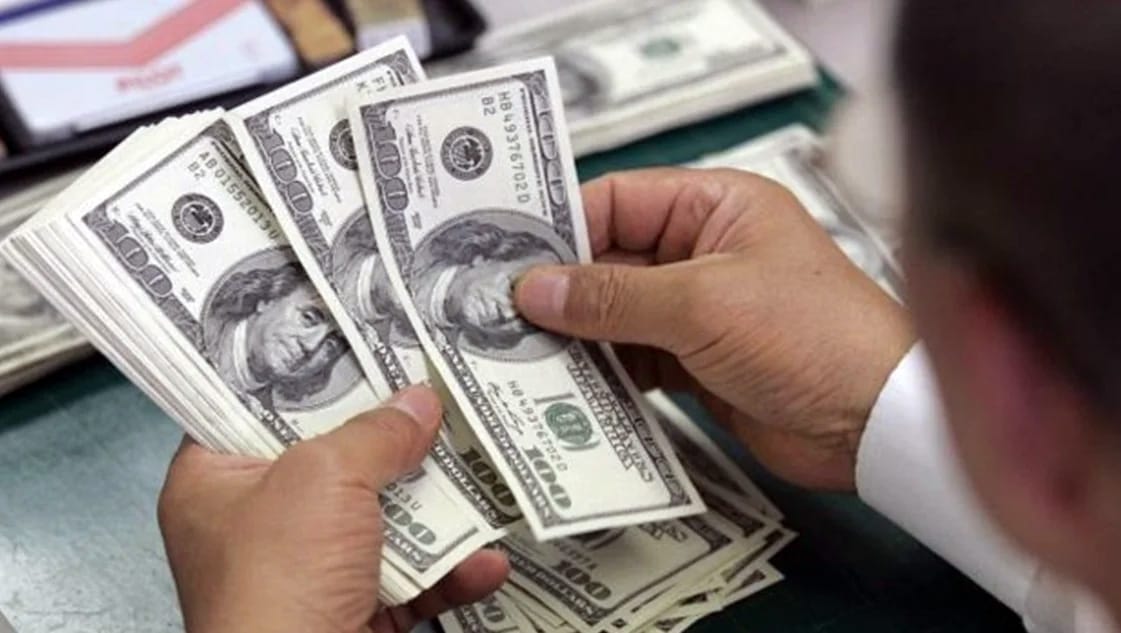 Nueva jornada estable del dólar blue: a cuánto cerró su cotización en Necochea