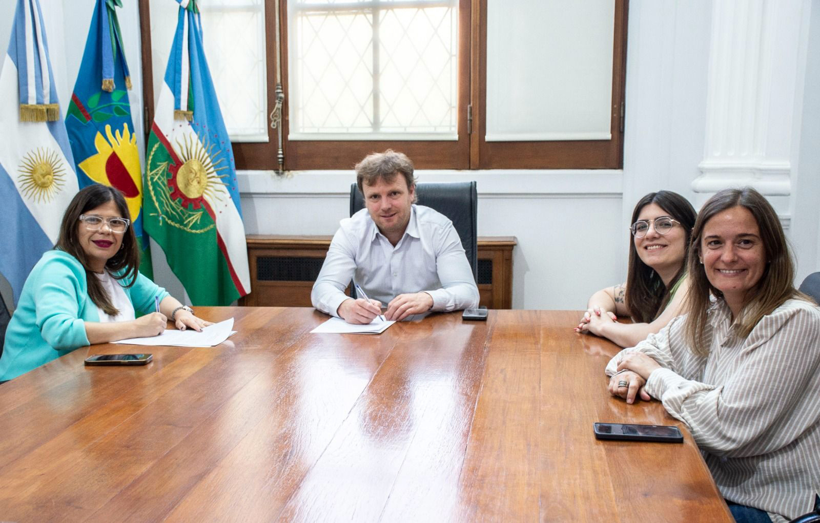 Convenio De Colaboraci N Entre Olavarr A Y Provincia Ecos Diarios Necochea