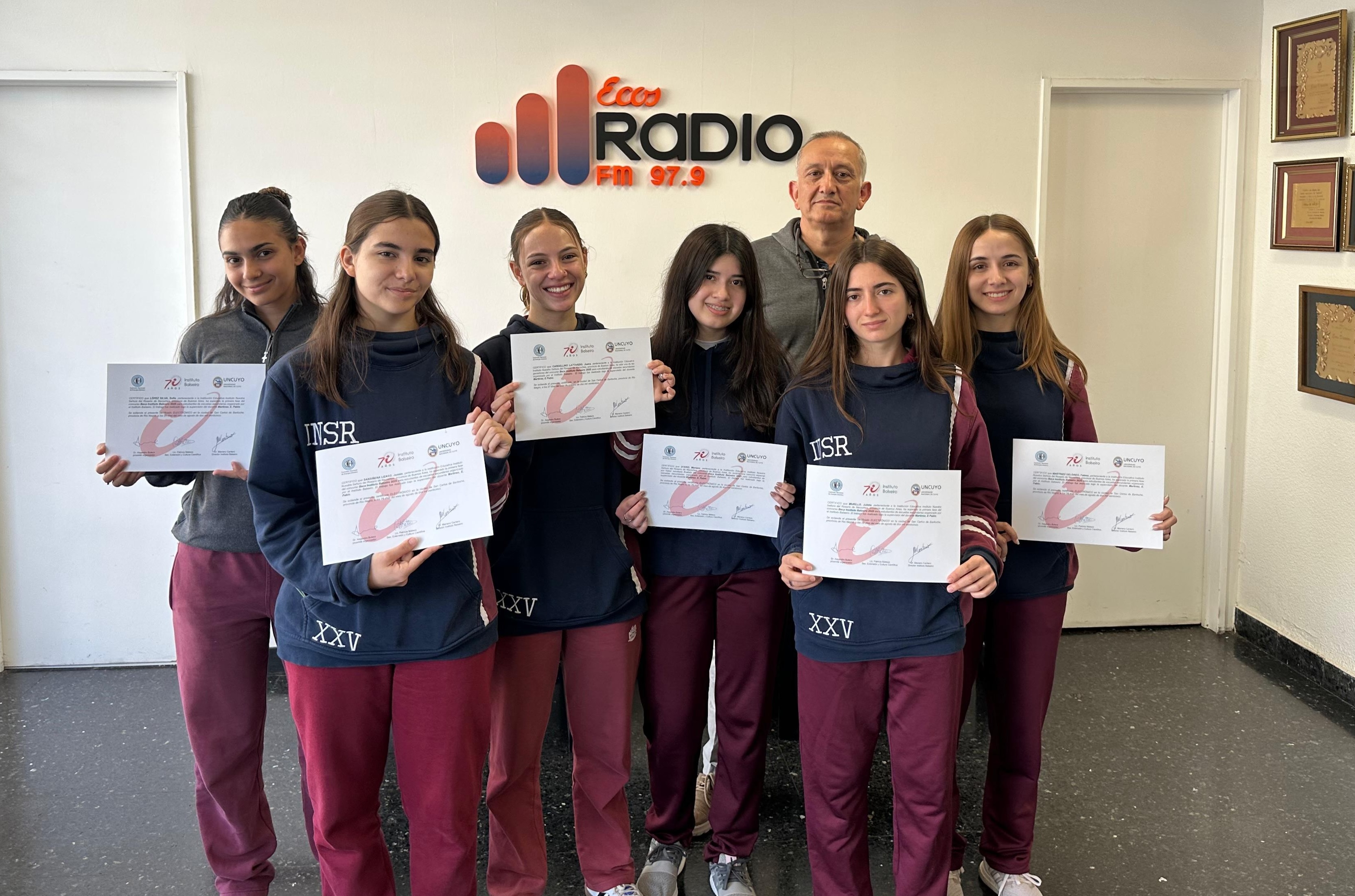 Seis estudiantes de Necochea premiadas por el Instituto Balseiro - Ecos Diarios thumbnail